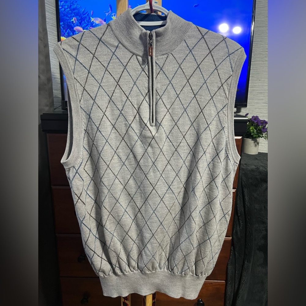 Peter Millar Light Gray Argyle vest! 100% Merino Wool! $$$
